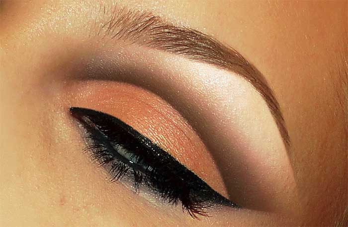 cut crease eye makeup