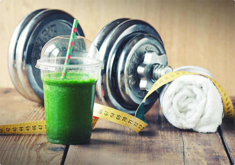Green smoothie recipes: green smoothies for weight loss. If your goal is to lose weight, be careful about what you put into your smoothies. #greensmoothie